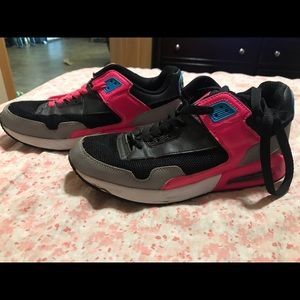 Osiris women’s shoes